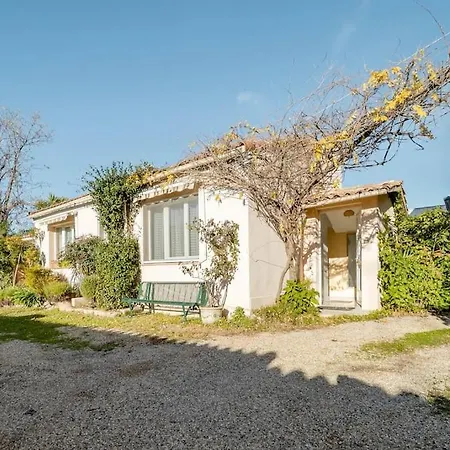 30m2 Calme Proche Du Centre Lunel (Herault)