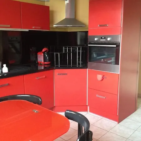 30m2 Calme Proche Du Centre Lunel (Herault)